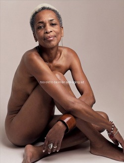 wwwbeautifullensecom:  lesfemmes:  (via skin / Ad for Dove Pro·Age)  beautiful 