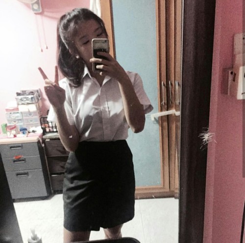 isgschoolgirls:jc hot stuff  follow us for more! ❤ JC slut, bend her over the sink and ram into her 