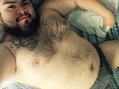 chubbyaddiction:  Hello hottie…