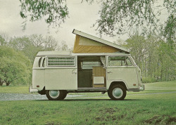 design-is-fine:  Volkswagen Campmobile, advertising