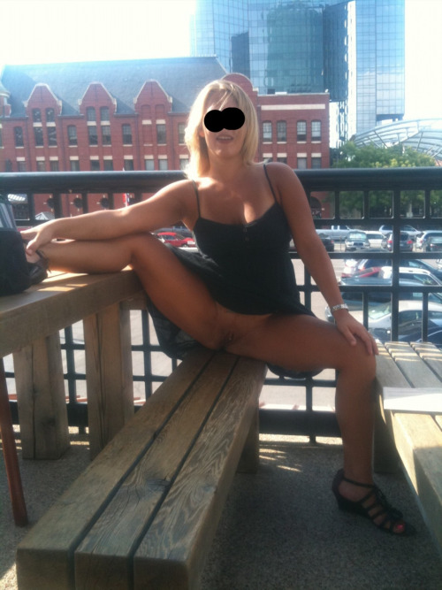 sex hungry moms adult photos