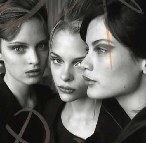 jinxproof: Amy Wesson, Jaime King, Carolyn Murphy (outtake) ph. Walter Chin