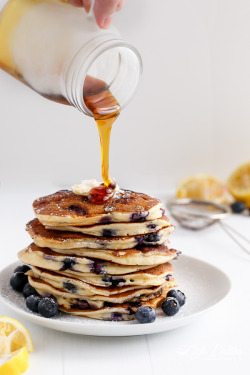 do-not-touch-my-food:    Blueberry Ricotta Pancakes     drool