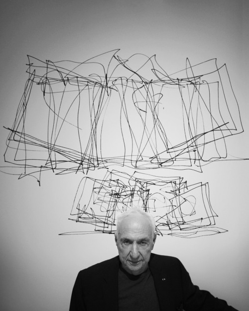 davidhudson:  Happy 92nd, Frank Gehry.Photo by Stéphane Gallois.