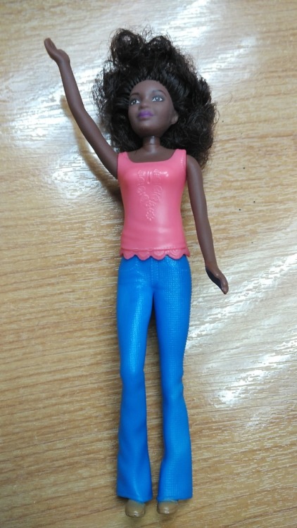 levynite:levynite:Proofreader bought a Happy Meal and now I own a Barbie Fashionista, sadly without 