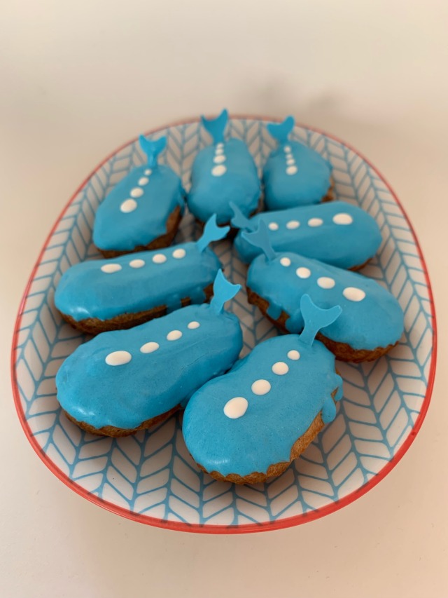 Porn photo aquatthewailord:Wailord éclairs!