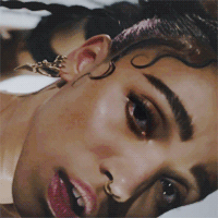 fayedaniels:  cutiepiepoems:  “I had to explain to the cameraman that ‘you’ve