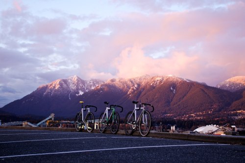 stefanfyvr:  Sunset Lineup II on Flickr