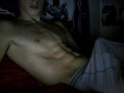 amateur-twink-ass:   Let Them Rub, Lick and