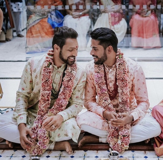 love-is-the-cure:Indian couple wedding ceremony ❤️🌹