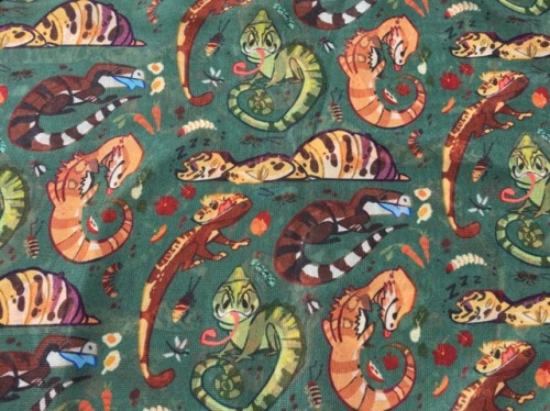 paitynart: ✨ Leopard Gecko Pins &amp; Lizard Infinity Scarfs are in stock!✨ Shop: ‪www.etsy.com/