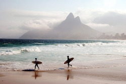 brazilwonders:
“Rio de Janeiro (via @APerfectUsername)
”