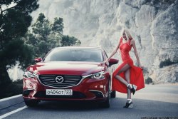 automoto18:  Pretty model and Mazda