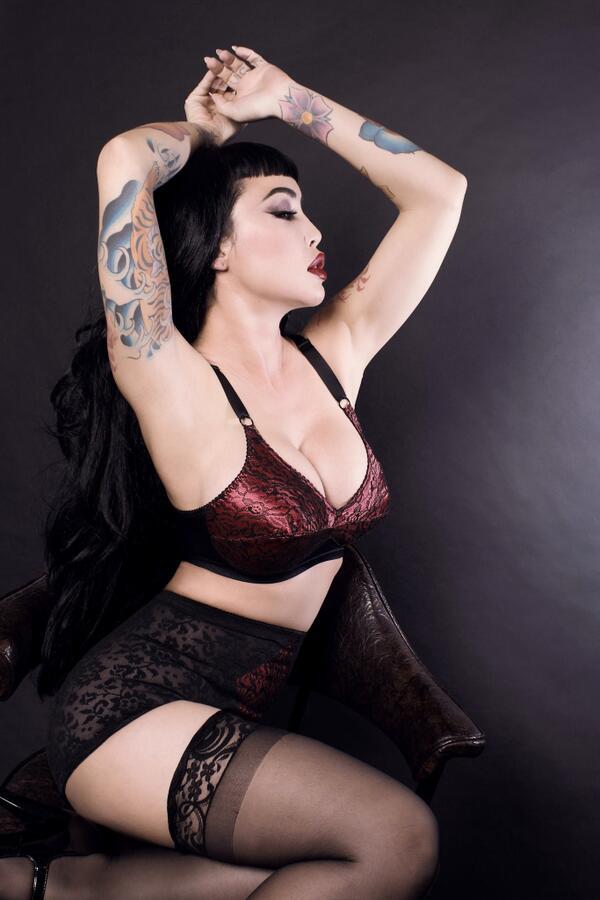 ragoshapewear:  Masuimi Max looking amazing in her Lacette shaping panty and coordinating