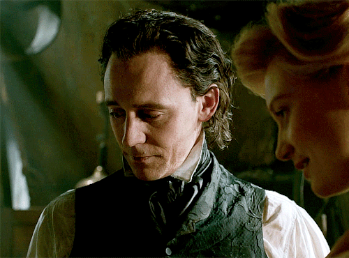 Get Yourself Someone Who Looks At You The Way Thomas Sharpe Looks At Edith Cushing