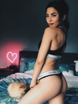 fineasians: Anna Akana Instagram: @annaakana