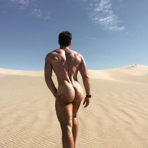mega-sexystuff-world:Michael-Gregus—–https://www.instagram.com/misteroutdoors/