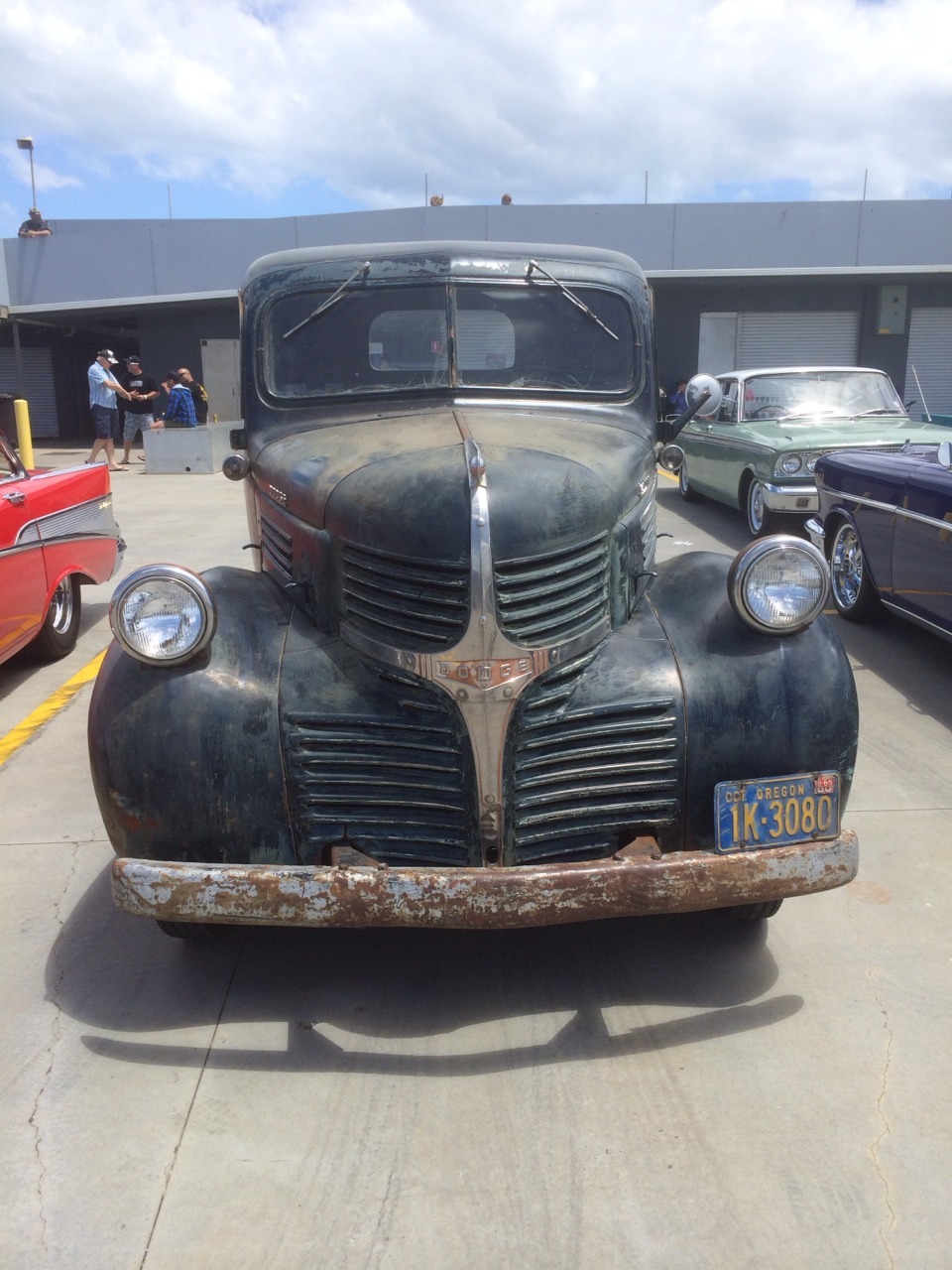 fuckyeahclassiccars:  Phillip Island Kustom Nats 2014