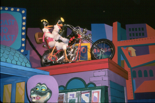 Photos of some of the animatronics in America Sings Act 4 – Modern Times. Photos taken by