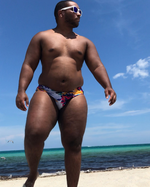 Porn jam2ebeat:  Beach fun 🏖🤸🏾‍♂️🏊🏾‍♂️ photos