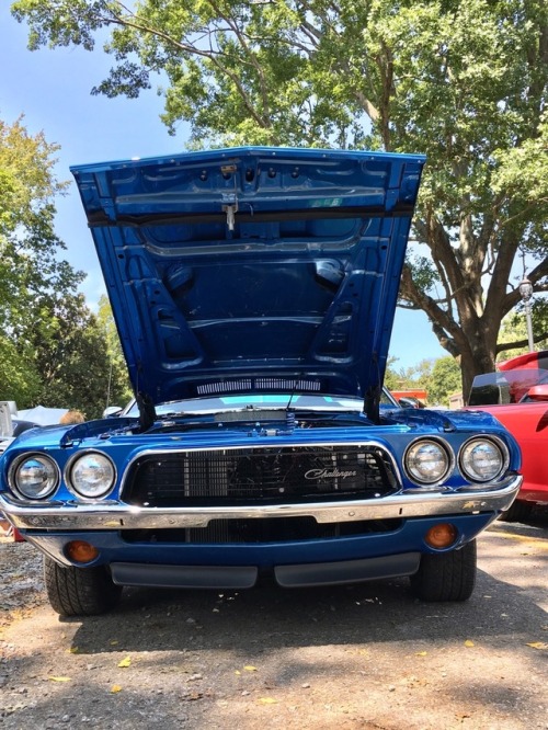 Early ‘70s Dodge Challenger at a carshow last weekend. The carshow registration card on the da