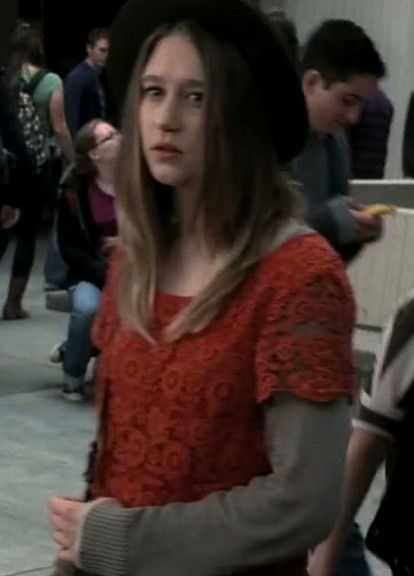 Violet Harmon Style source