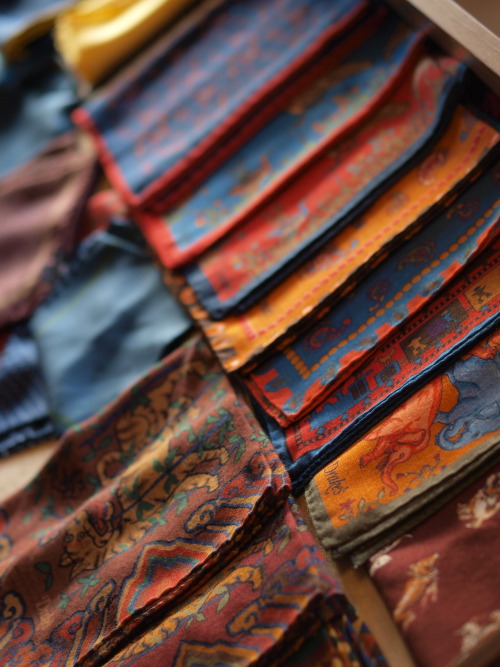 Drake&rsquo;s pocket squares @ Zarembahttp://zarembastore.com/index.php?menu=kategoria&amp;id_kat=5