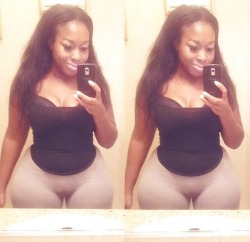 agymah7:  widehipsphatass:  Wide Hips SelfieClick