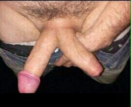 straightguyscocksout:  straightguyscocksout.tumblr.com 