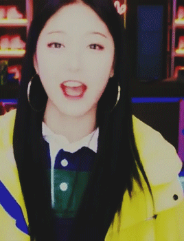 “BONUS”can we just give her an earring CF already