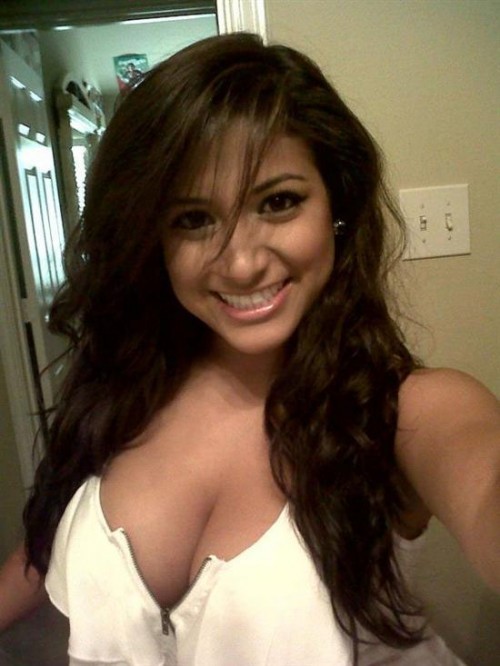 selfshots-101:  WOW Selfshots - Posting and reblogging the hottest amateur selfshot