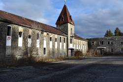 abandonedandurbex:  Abandoned Monastery/School