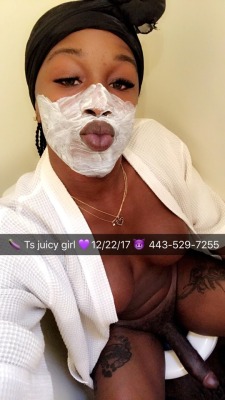 superjuicygirl:  This dick will change your life guaranteed 💯 NO Hormones ALL DICK over here 💦😈💪🏾 strong and greatness ⭐️⭐️⭐️⭐️⭐️ #Facemask #bigdick #longdick #tsjuicygirl #yourdreamgirl