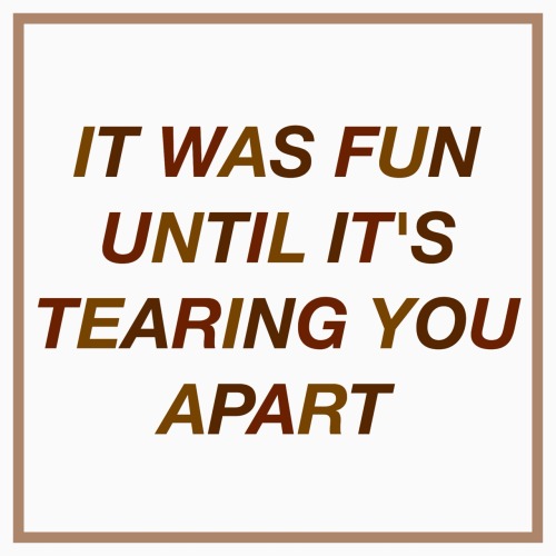 hazyaffection: but just because it still hurt doesn’t mean i still want you