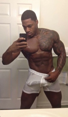 bulge-xlbigdick:  Just Bulge http://bulge.xlbigdick.com/