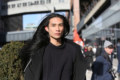 marieahh:  Alexander Dominguez at NYFW FW16 by Lee Myoungsoo