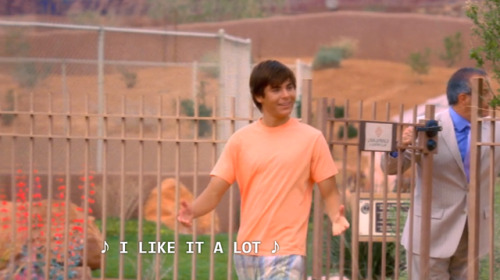 tymorrowland:lesbianporg:lesbianporg:let’s face it sharpay was a lesbian struck by compulsory 