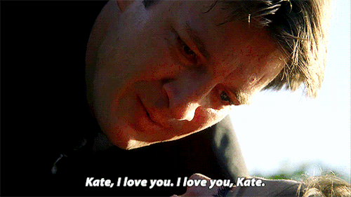 kevsryans:          castle   beckettsaying i love you for the first time during a near death experie