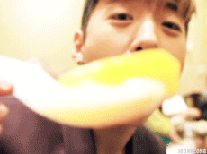 joonheong:  Mango ice date with Yongguk (▰◕ ◡ ◕▰)  