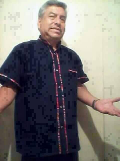 unclesonly:  sexxxkarma0613:Maduro hetero veracruzano Almost straight dad..