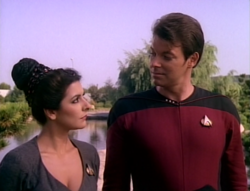 thefingerfuckingfemalefury:captaincrusher: wildishmazz: fenrisexual: troi and riker are so bi I love