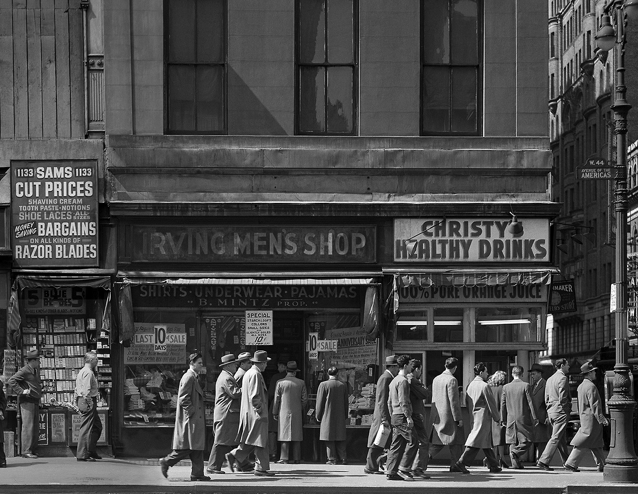 bobbycaputo:A Glimpse Into Postwar New York Through Todd Webb’s Images