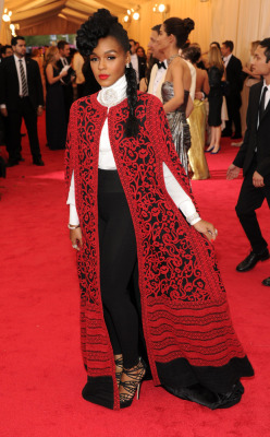 swan-heda: This is a Janelle Monae outfit