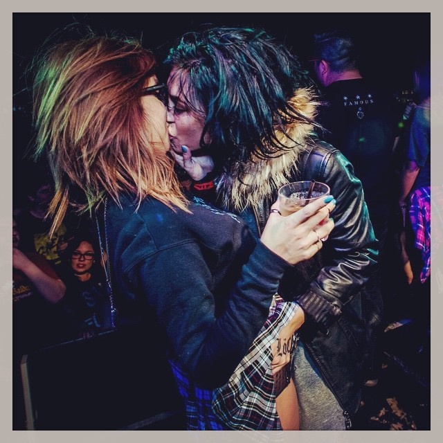 #tbt to TBT in which a hot girl started making out with me and putting her hand up