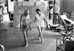 gnostic-forest:  beautartiful:  panhter:  jewist:  picasso learning ballet  this is my fav photo omg  My heart just melted a little  This is so excellent.  