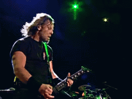 kingnewsted:Creeping death - Woodstock ‘99