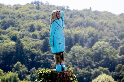 Melania Trump statue, Sevnica || Statue of Liberty*, Sela pri Kamniku*similarity to any real-life pe