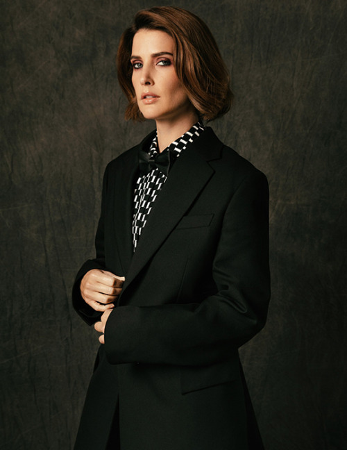 whatelsecanwedonow:COBIE SMULDERSL'Officiel Fashion Book AU | October 2021: Mike Ruiz