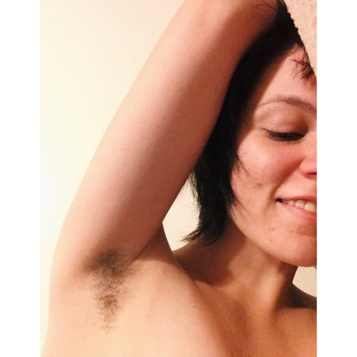 achselhaare:  I can honestly say that I’ve never shaved for myself. Whenever I do it, I’