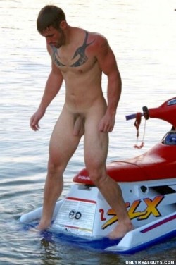 dalemccumber:  youngsexyamateurguys:  http://youngsexyamateurguys.tumblr.com/  Very hot sexy wow